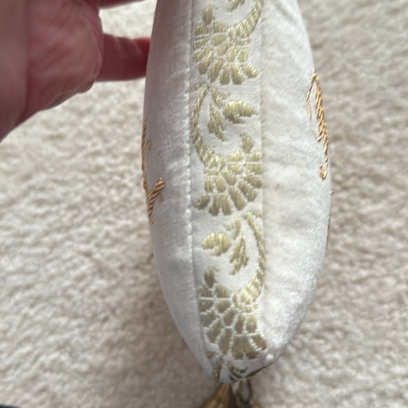 “Room Service” “Do Not Disturb” - Guest Bedroom Door Hanger - Picture 3 of 7